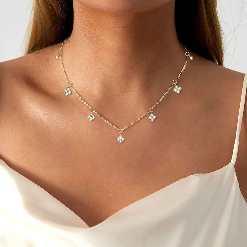 Anziw 2mm Moissanite Pendant Necklace for Women 925 Silver Four Clover Flower Clavicle Necklaces Charm Valentine Gift 2025 Trend