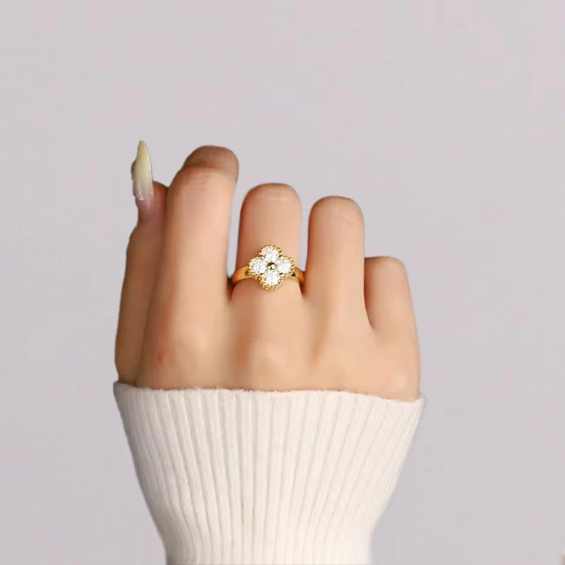 Anziw 0.30CT 4MM Moissanite Ring for Women Real 925 Silver Ring Fashion Clover Flower Finger Jewelry Christmas Valentine's Gifts