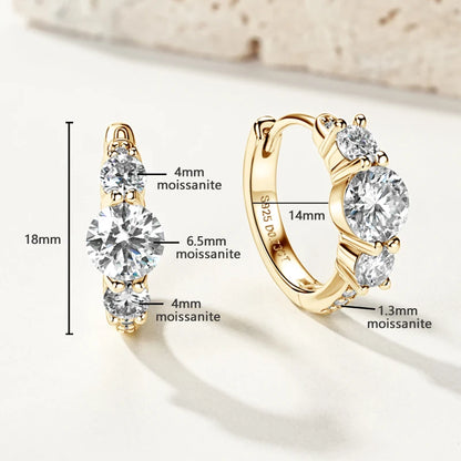 Anziw Classic 6.5mm&4mm&1.3mm D Moissanite 3-Stone Hoop Huggies Earrings 925 Silver Fine Jewelry Valentine's Day Gift for Women