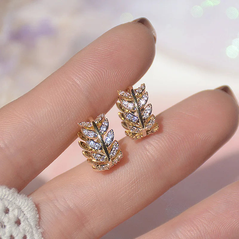 Anizw 1.3mm D Moissanite Earrings 925 Sterling Silver Mini Hoops 14k Gold Plated Cute Leaf Earring Studs for Women Trend Jewelry