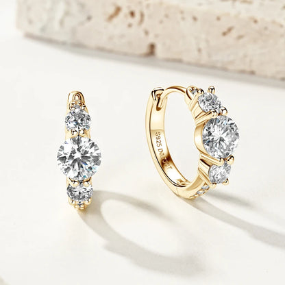 Anziw Classic 6.5mm&4mm&1.3mm D Moissanite 3-Stone Hoop Huggies Earrings 925 Silver Fine Jewelry Valentine's Day Gift for Women