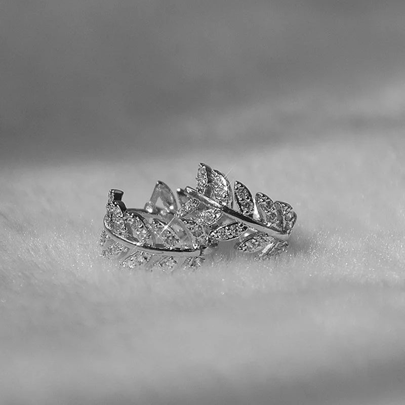 Anizw 1.3mm D Moissanite Earrings 925 Sterling Silver Mini Hoops 14k Gold Plated Cute Leaf Earring Studs for Women Trend Jewelry