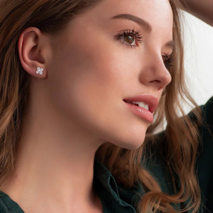 Anziw Lucky Four Leaf Clover Moissanite Stud Earrings 925 Sterling Silver Screw-Back Piercing Ear Jewelry for Women Men Gifts
