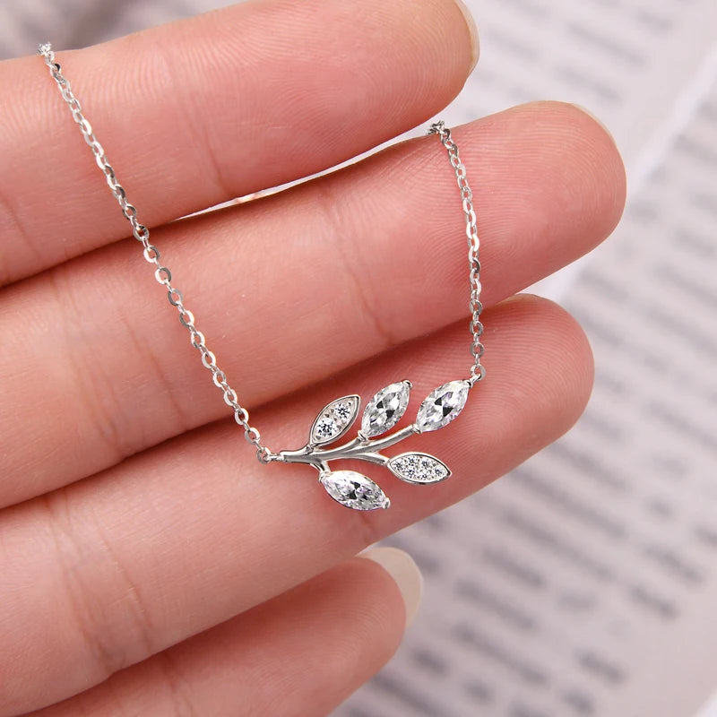 Anziw D0.90CT Marquise Cut Moissanite Leaf Pendant Necklace for Women Adjustable Chain 925 Sterling Silver Lab Diamond 40+5cm